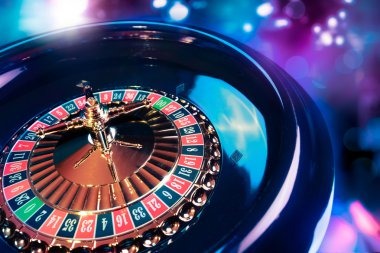 Live betting odds ticker and match statistics on crystaltogel during a Liga 1 fixture